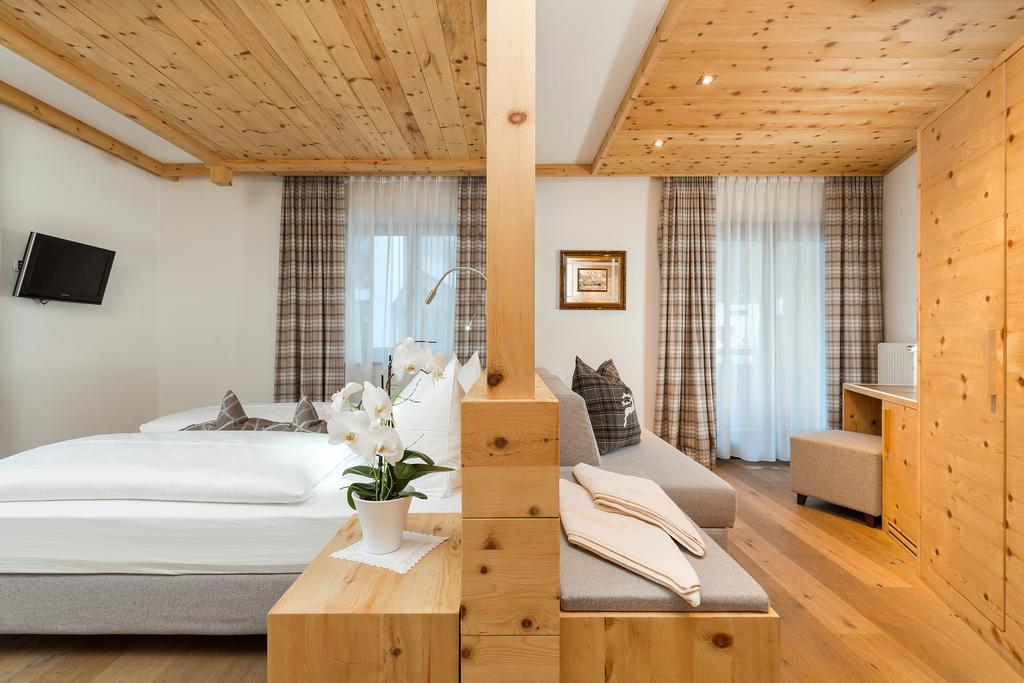 Hotel Bel Sit Corvara In Badia Exterior photo