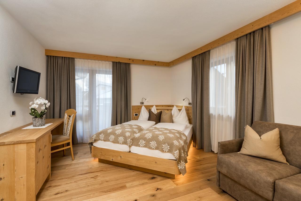 Hotel Bel Sit Corvara In Badia Exterior photo